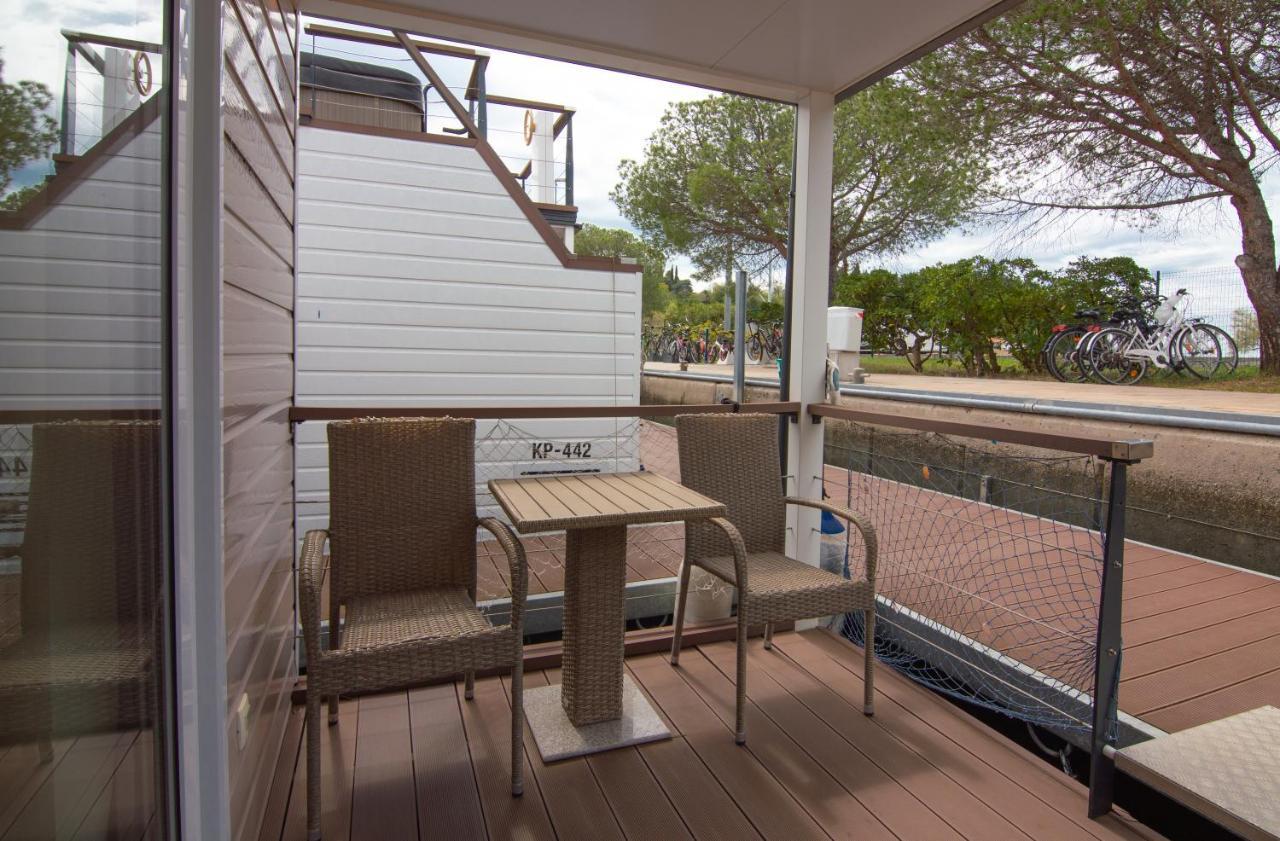 Floating House Adela Villa ปอร์โตรอซ ภายนอก รูปภาพ